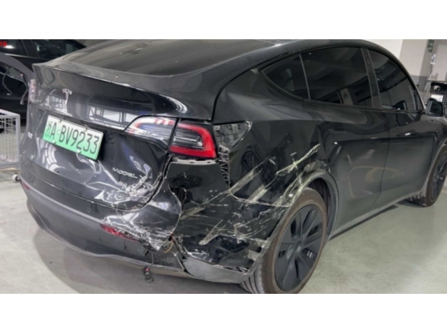 特斯拉Model XModel X 2021款 双电机全轮驱动版