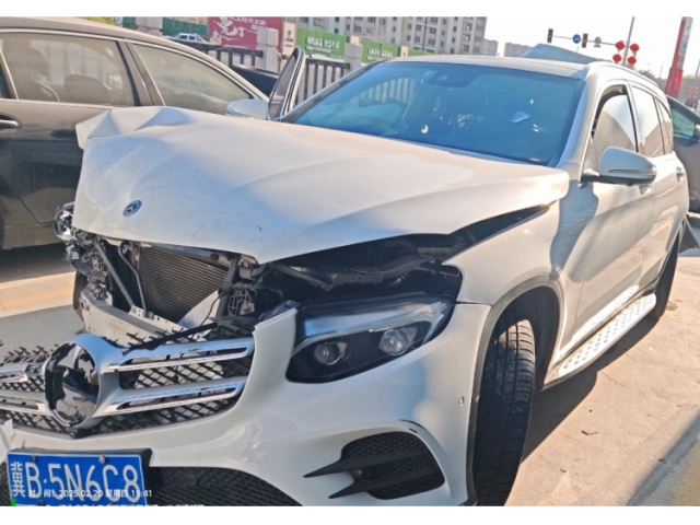 奔驰奔驰GLC奔驰GLC 2017款 GLC 300 4MATIC 动感型
