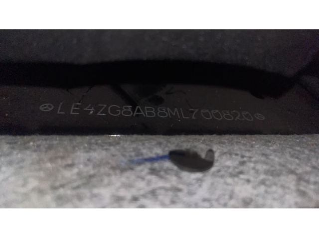 奔驰奔驰E级奔驰E级 2021款 改款 E 260 L 运动型