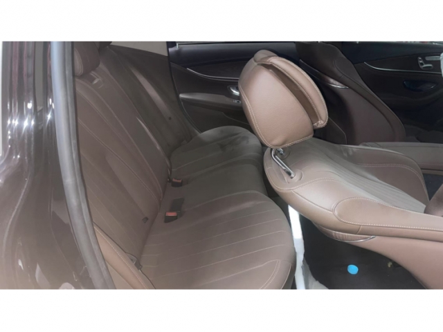 奔驰奔驰E级奔驰E级 2021款 改款 E 260 L 运动型