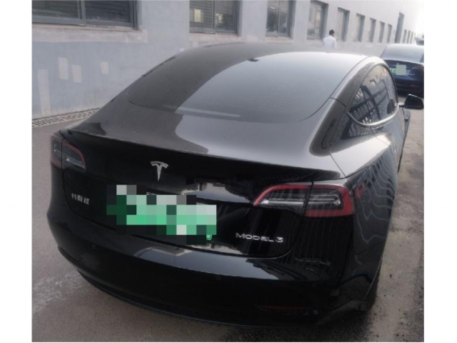 特斯拉Model 3