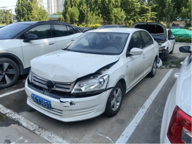 大众桑塔纳