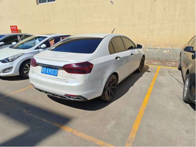 吉利汽车帝豪