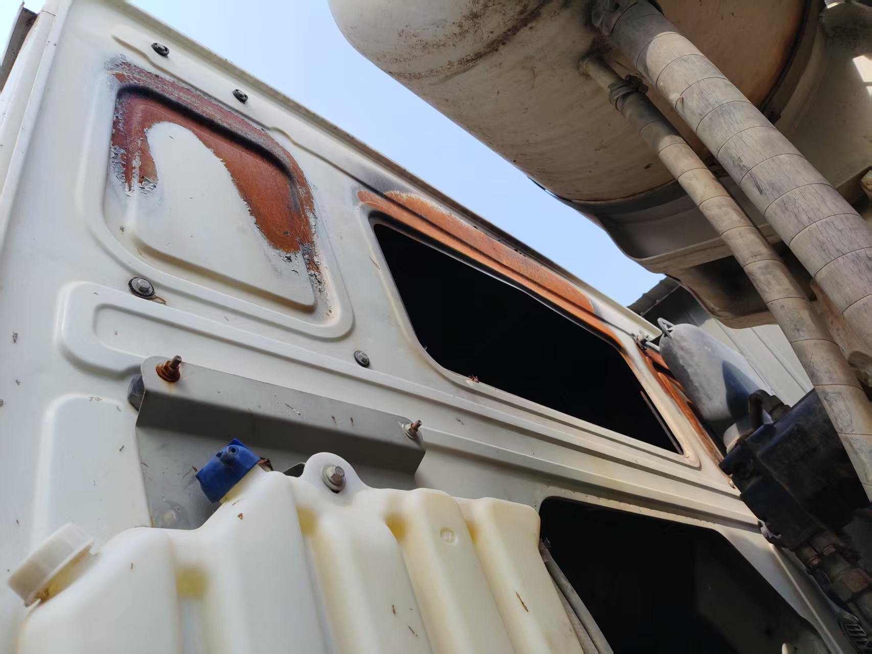 亚特重工牌混凝土搅拌运输车