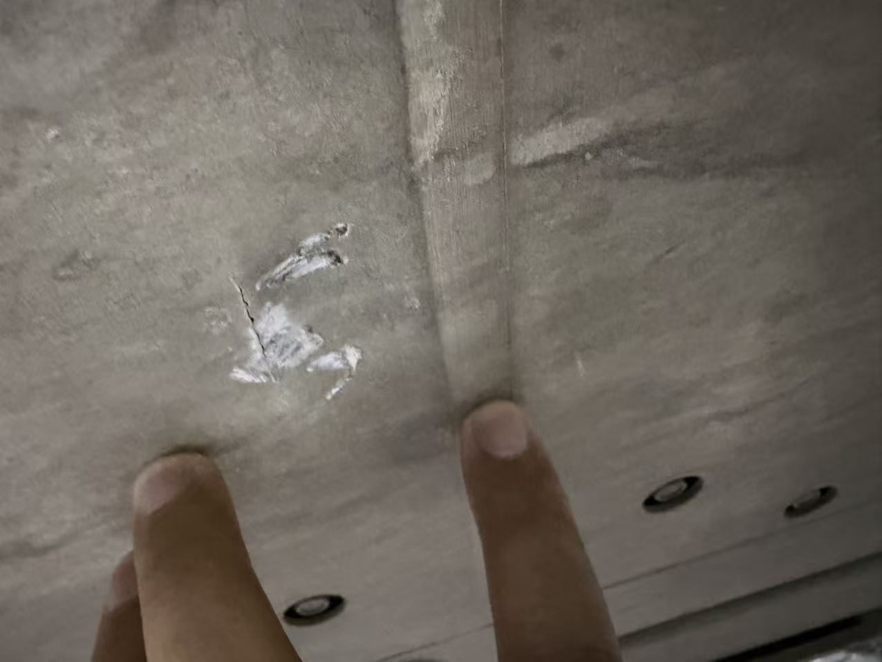 极氪7X