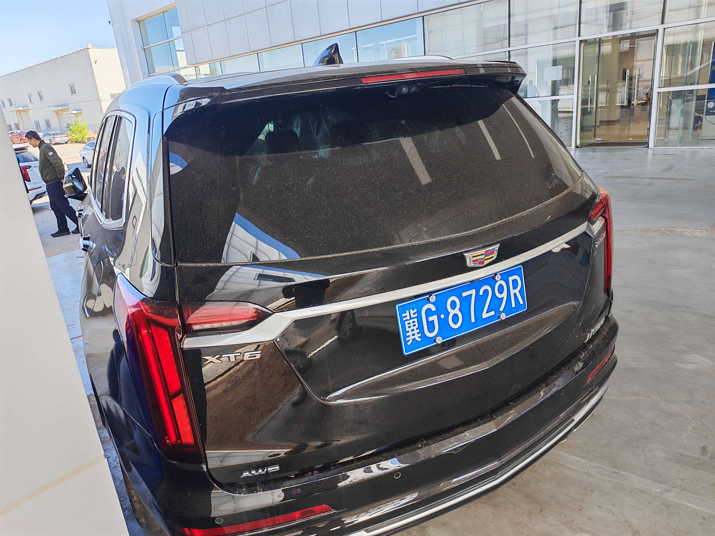 XT6