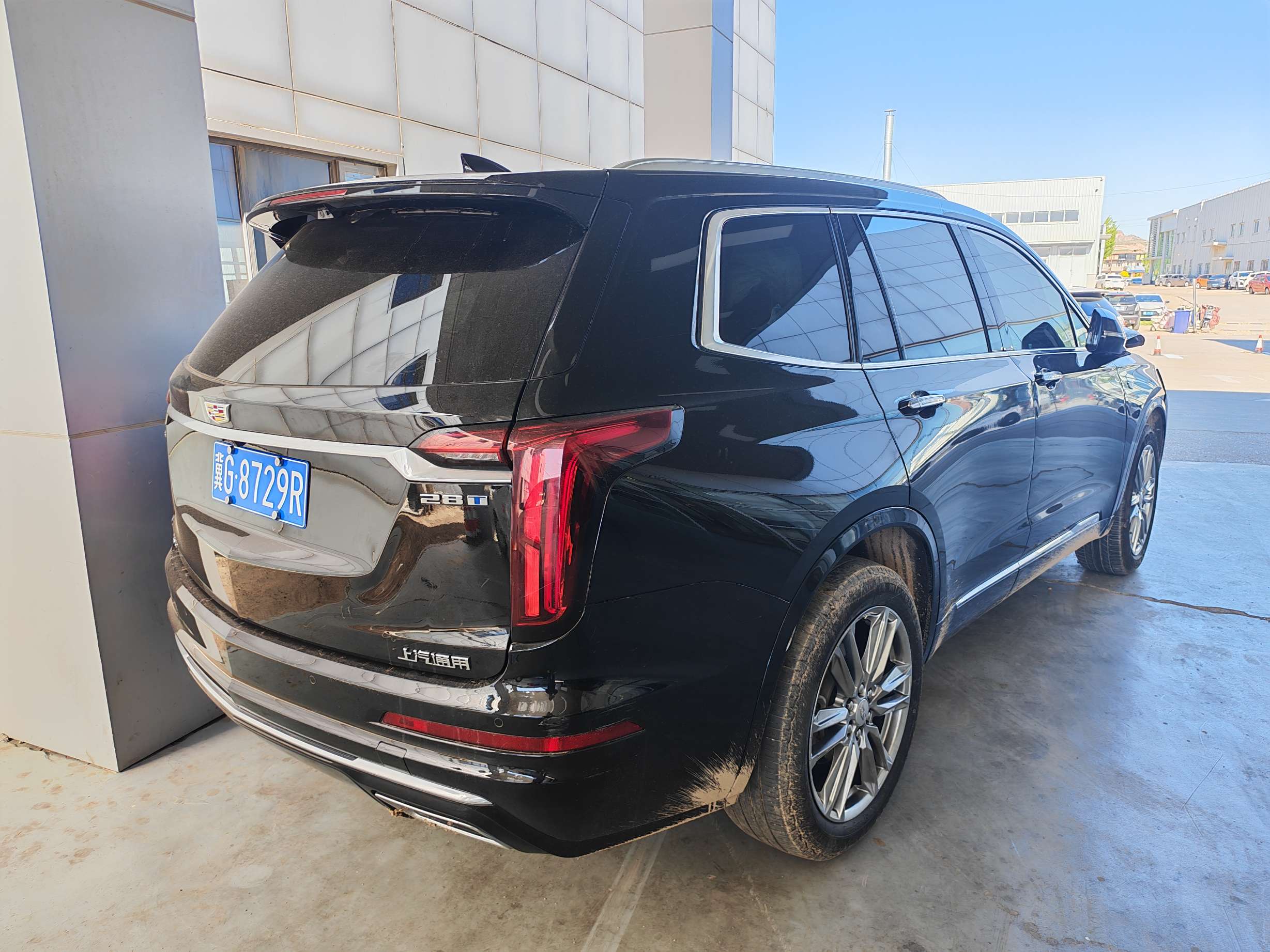XT6